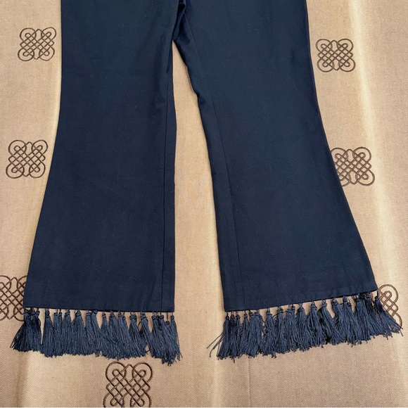 Anthropologie The Essential Tassel-Hem Cropped Flare Pant In Black Size 12 - Picture 3 of 16